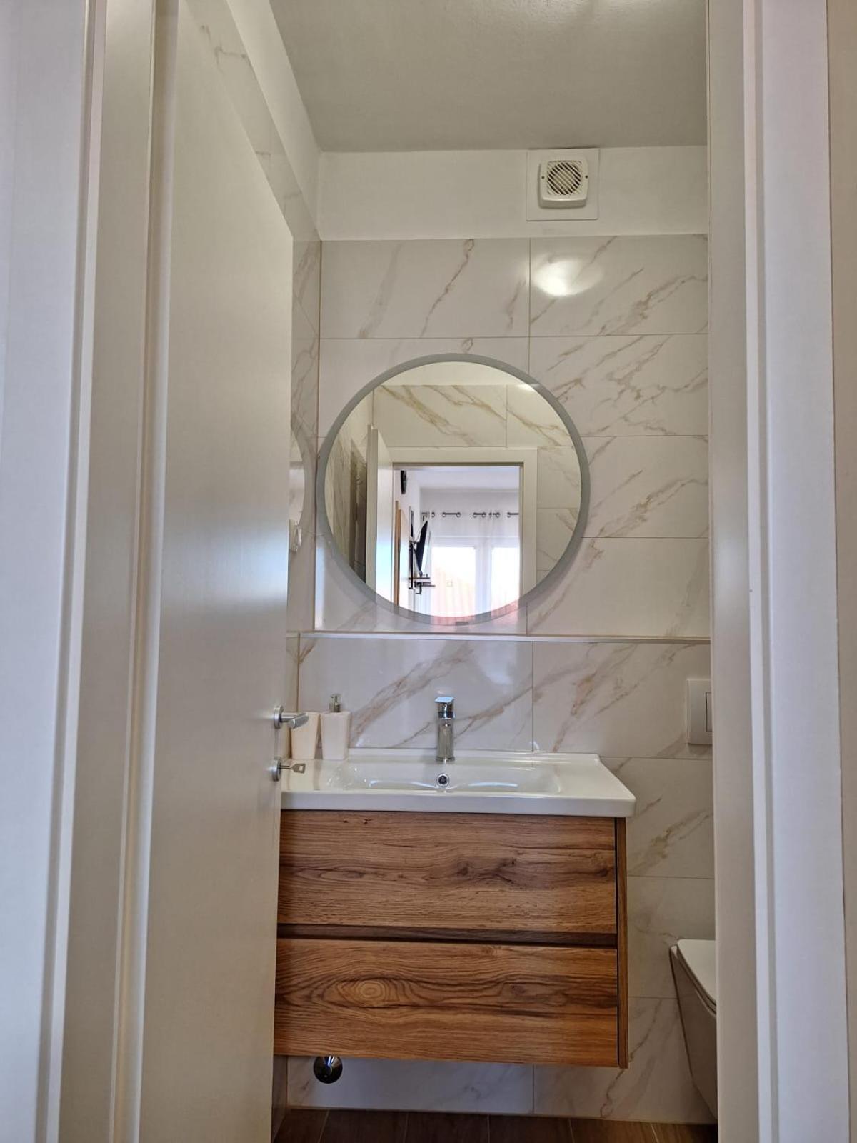 Apartmani Marino Privlaka  Exteriör bild