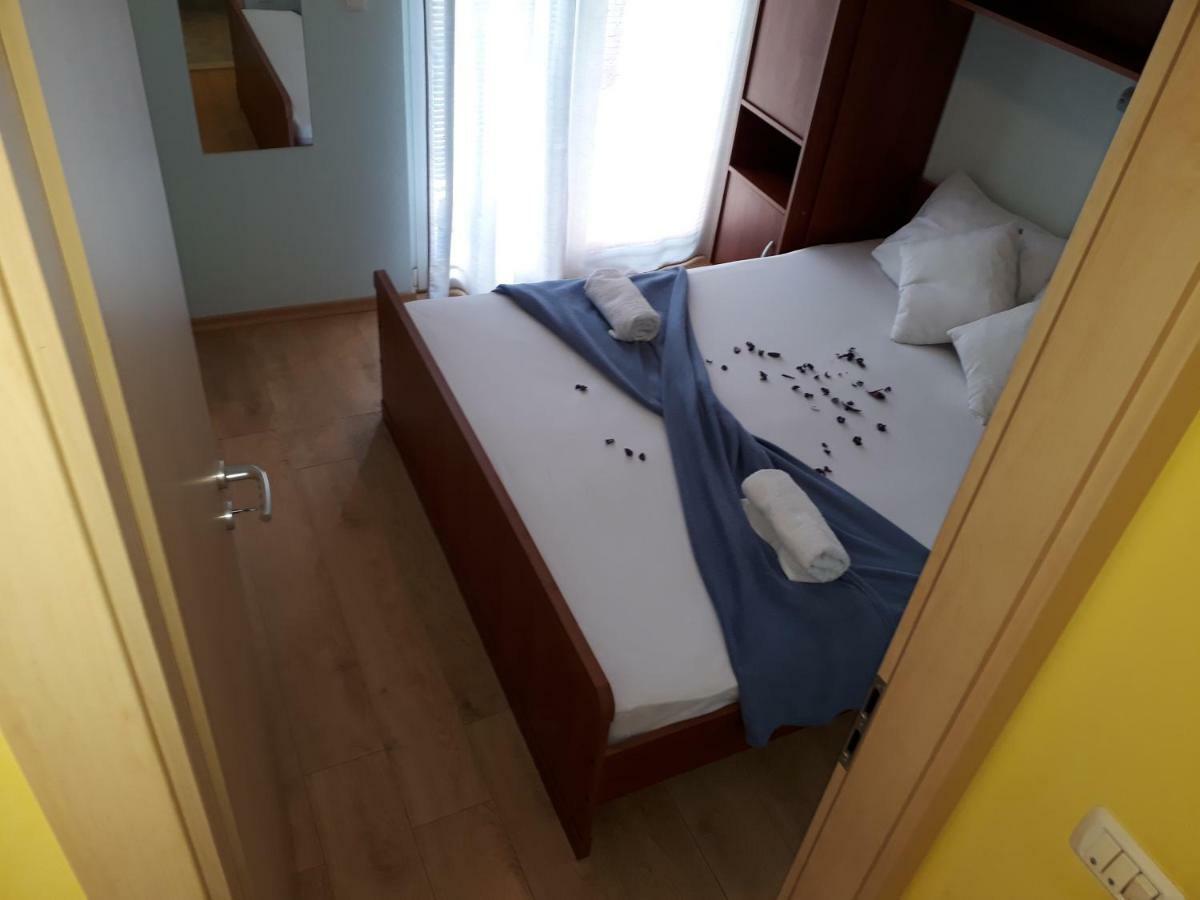 Apartmani Marino Privlaka  Exteriör bild