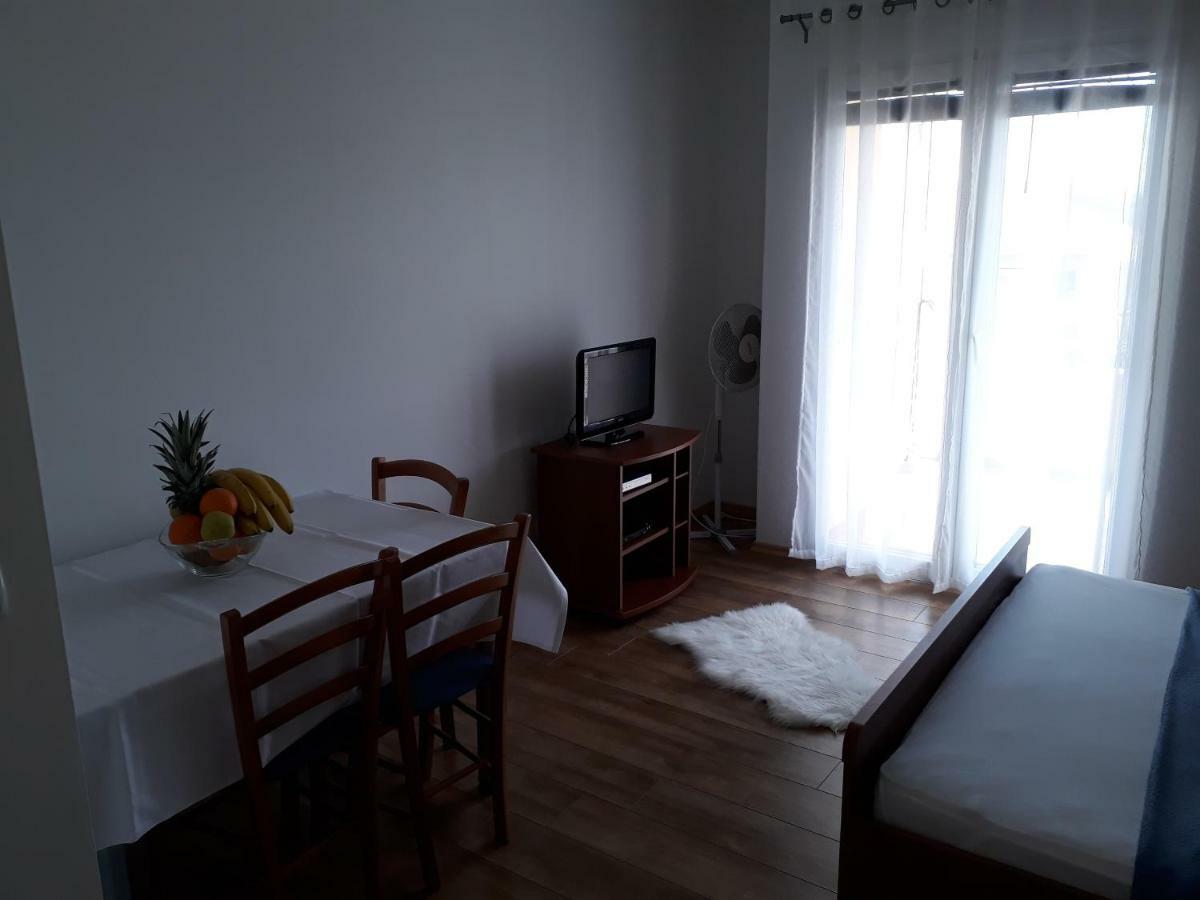 Apartmani Marino Privlaka  Exteriör bild