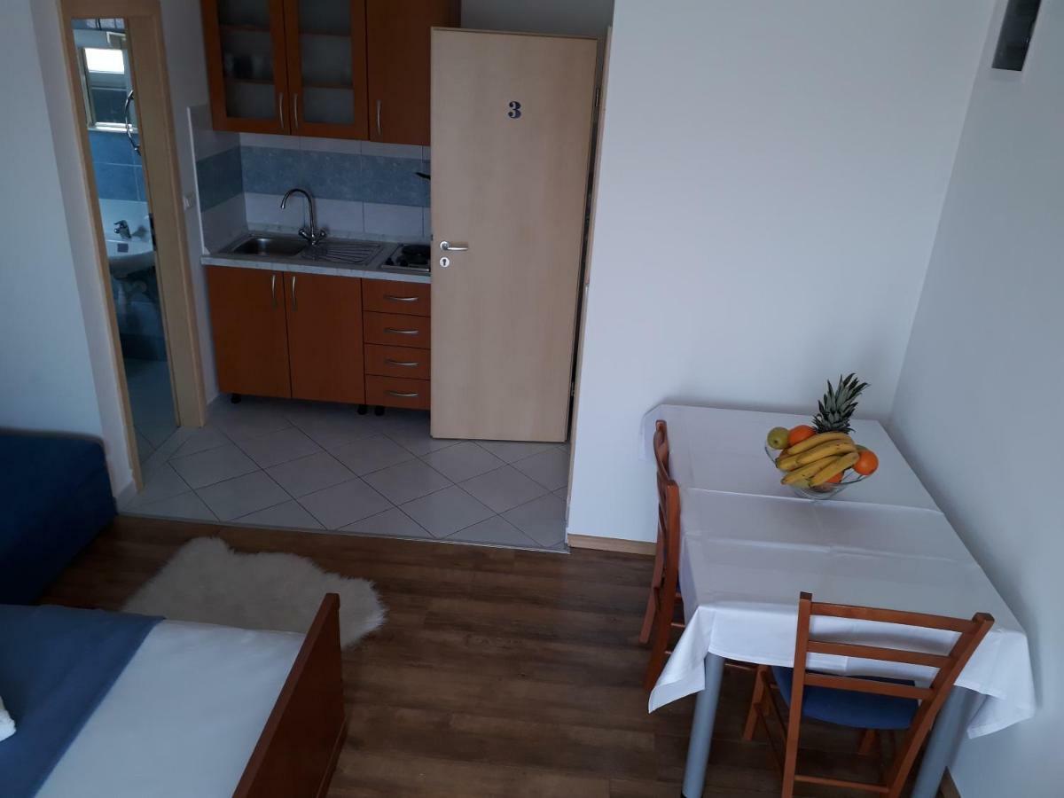 Apartmani Marino Privlaka  Exteriör bild