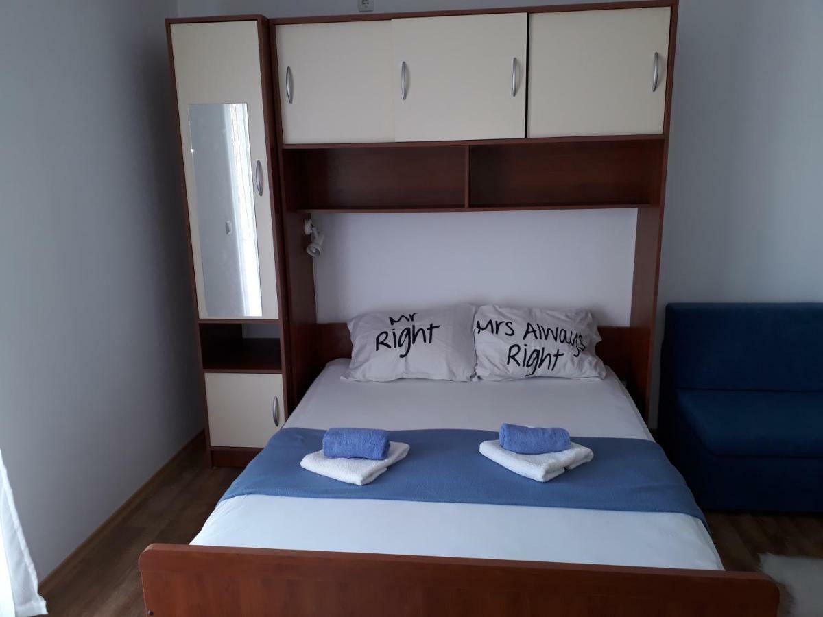Apartmani Marino Privlaka  Exteriör bild