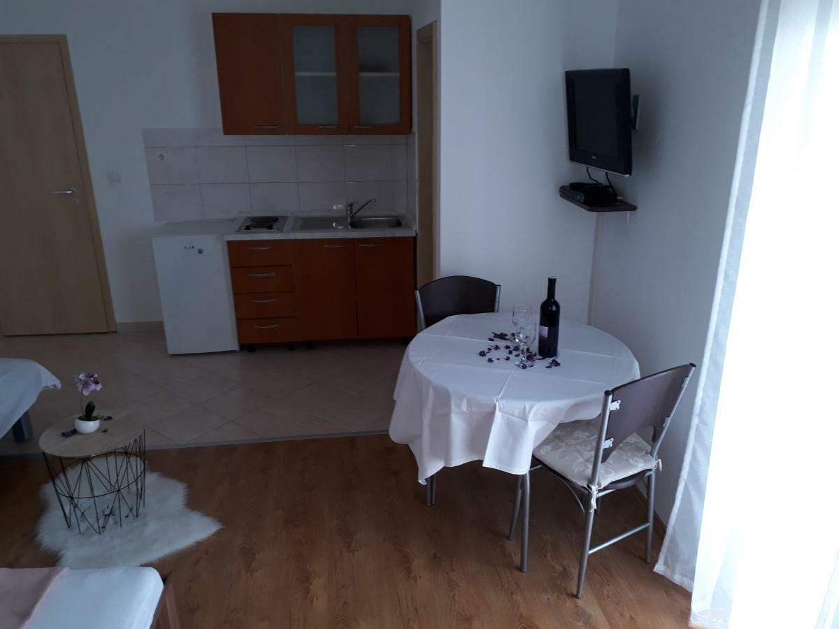Apartmani Marino Privlaka  Exteriör bild